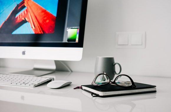 office-820390_640-580x380_c