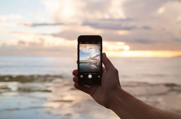 phone-690091_640-580x380_c